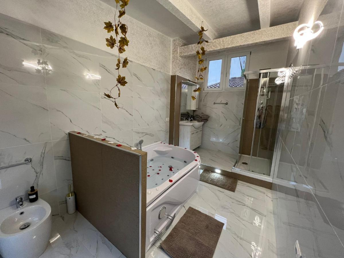 L'Oasi Del Raganello Bed & Breakfast Civita Ngoại thất bức ảnh