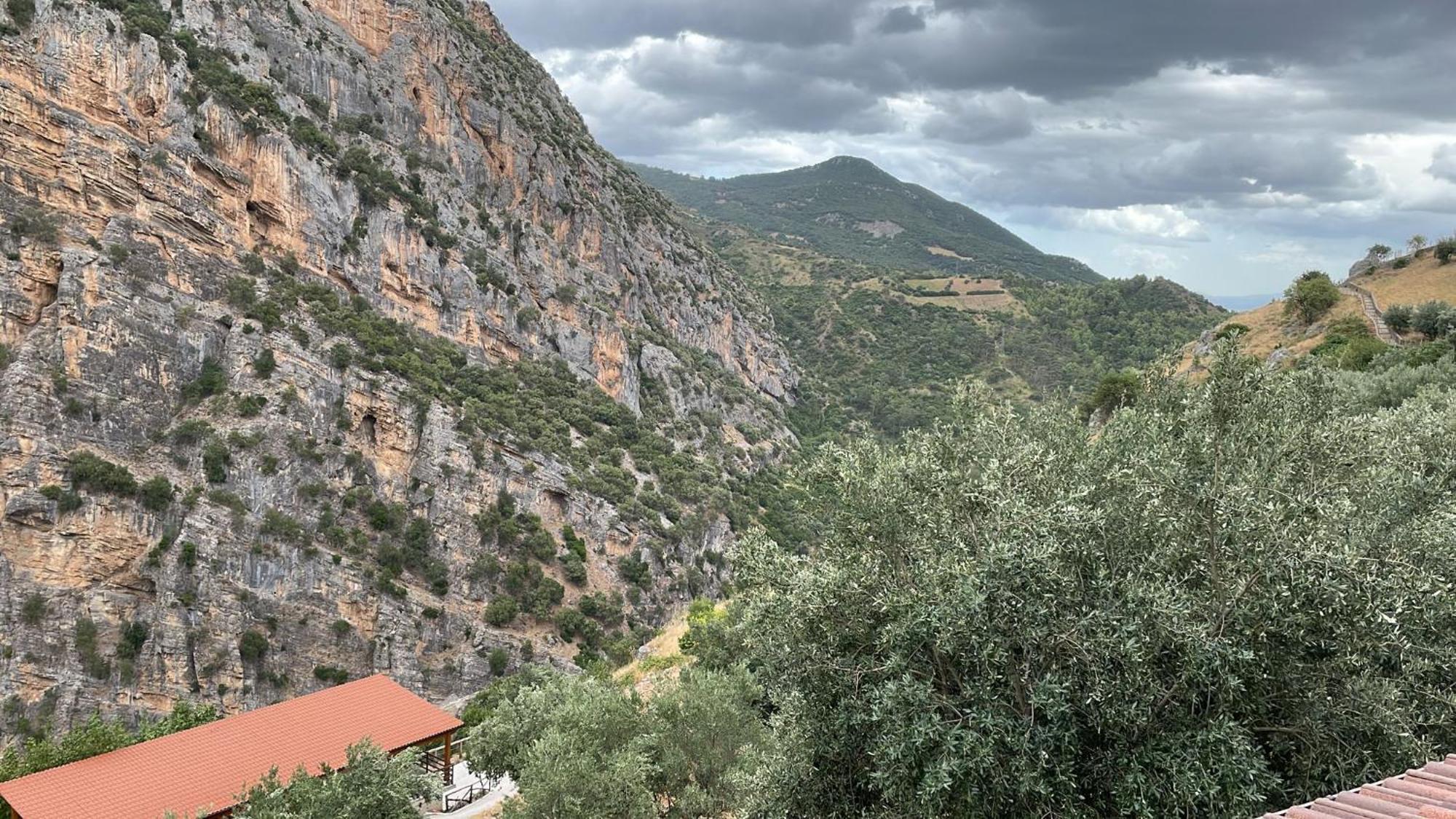 L'Oasi Del Raganello Bed & Breakfast Civita Ngoại thất bức ảnh